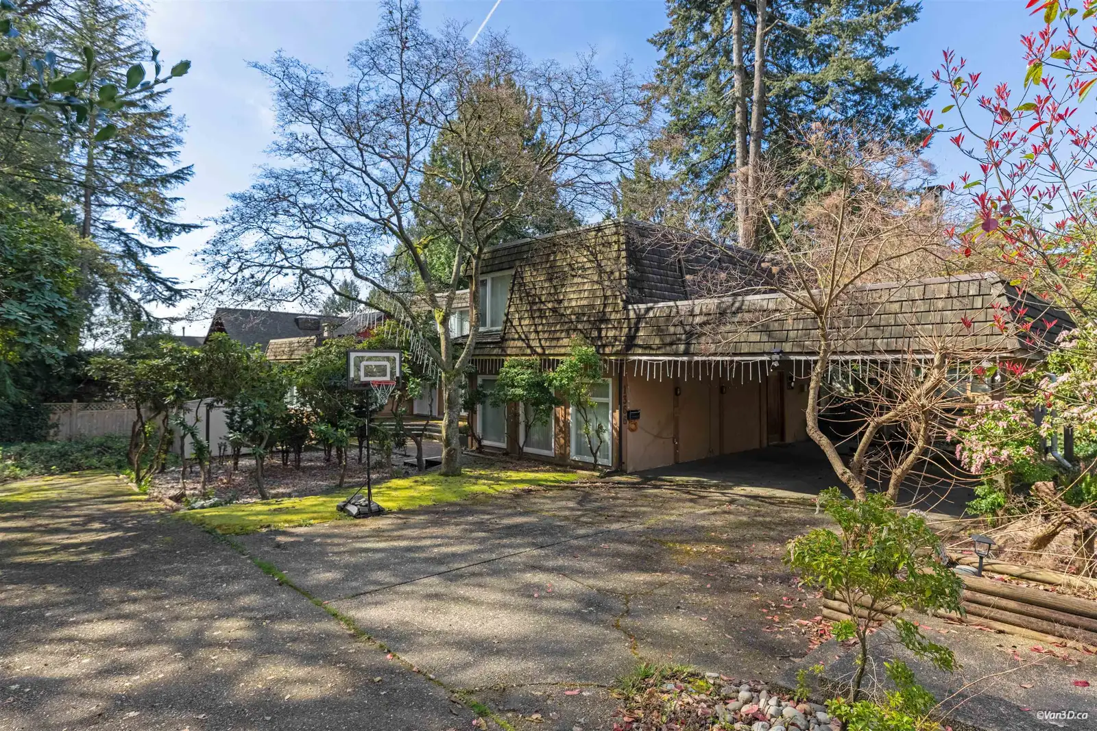 1366 KINGS AVENUE, West Vancouver BC V7T 2C6