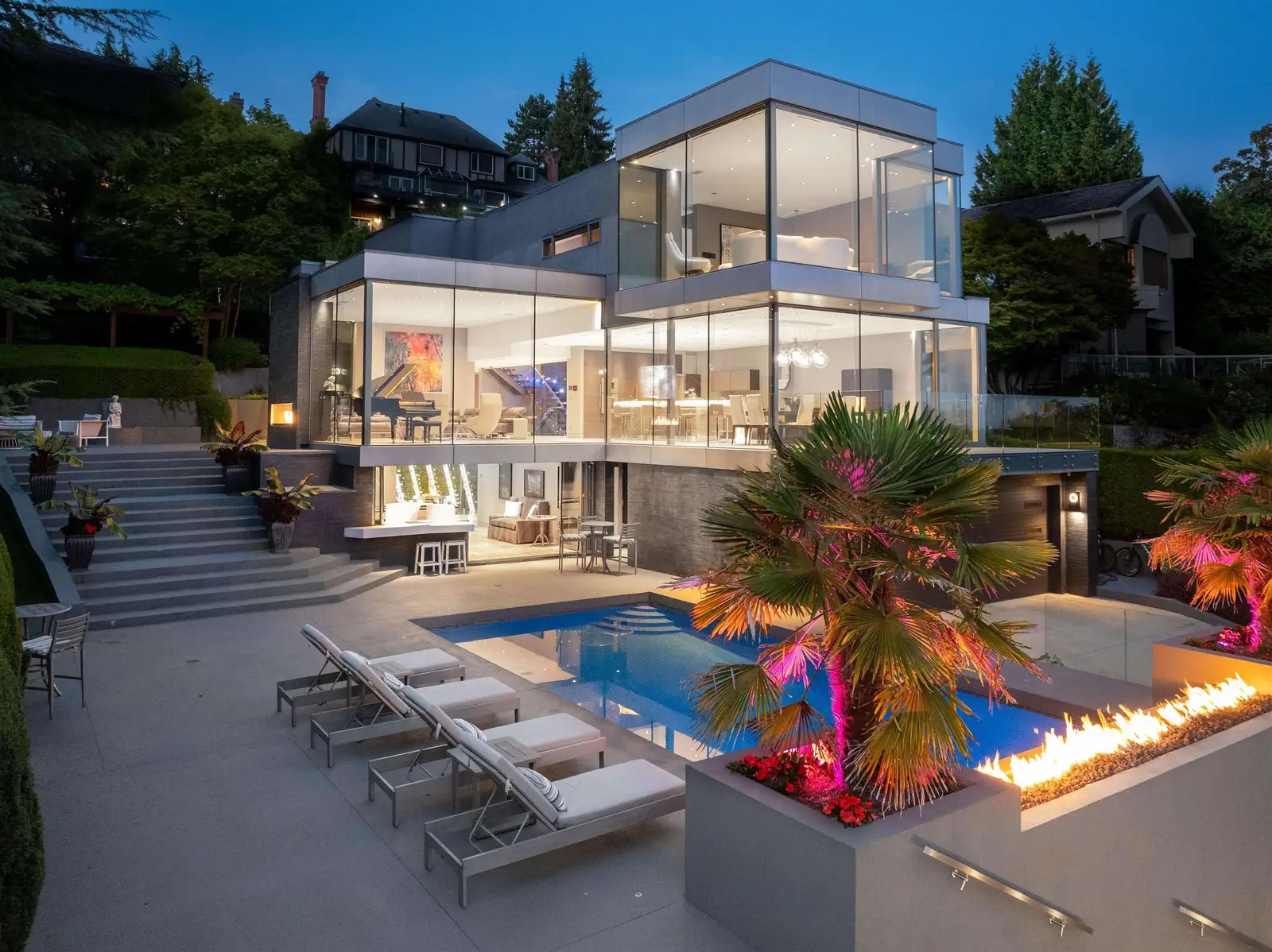 2331 WESTHILL DRIVE, West Vancouver BC V7S 2Z2