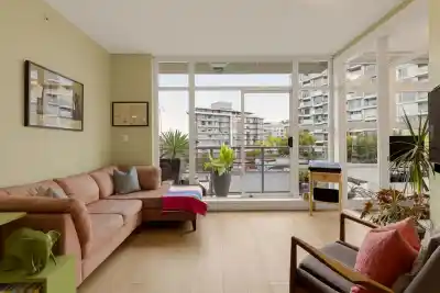 510 298 E 11TH AVENUE, Vancouver BC V5T 0A2