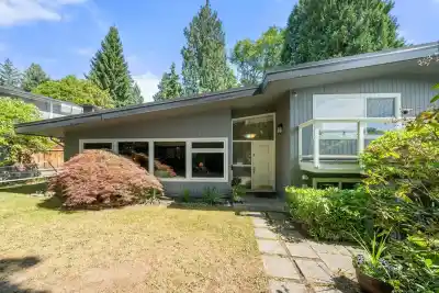 3920 DELBROOK AVENUE, North Vancouver BC V7N 3Z8