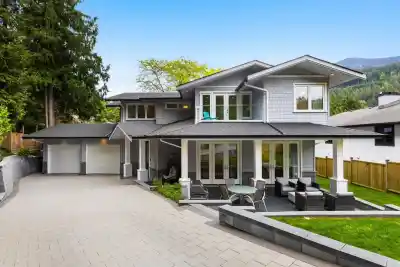 6560 NELSON AVENUE, West Vancouver BC V7W 2A9