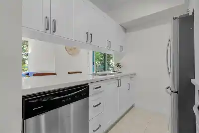 302 8871 LANSDOWNE ROAD, Richmond BC V6X 3X8