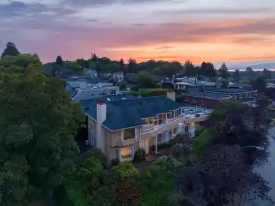 3655 QUESNEL DRIVE, Vancouver BC V6L 3E6