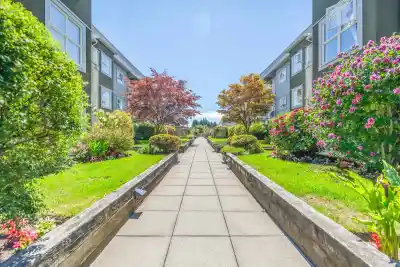 212 4738 53 STREET, Delta BC V4K 2Z1