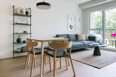 407 2235 E BROADWAY STREET, Vancouver BC V5N 0J5