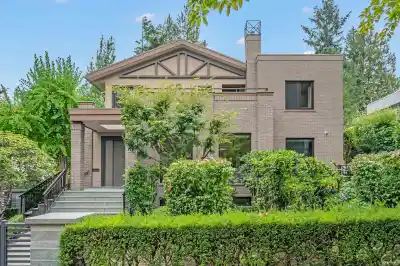 1112 W 38TH AVENUE, Vancouver BC V6M 1P9