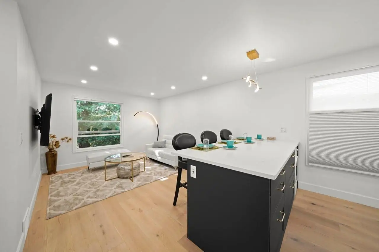 1620 MCLEAN DRIVE, Vancouver BC V5L 3P3
