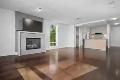 403 1530 W 8TH AVENUE, Vancouver BC V6J 5M6