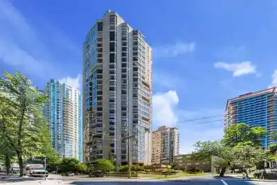 203 738 BROUGHTON STREET, Vancouver BC V6G 3A7