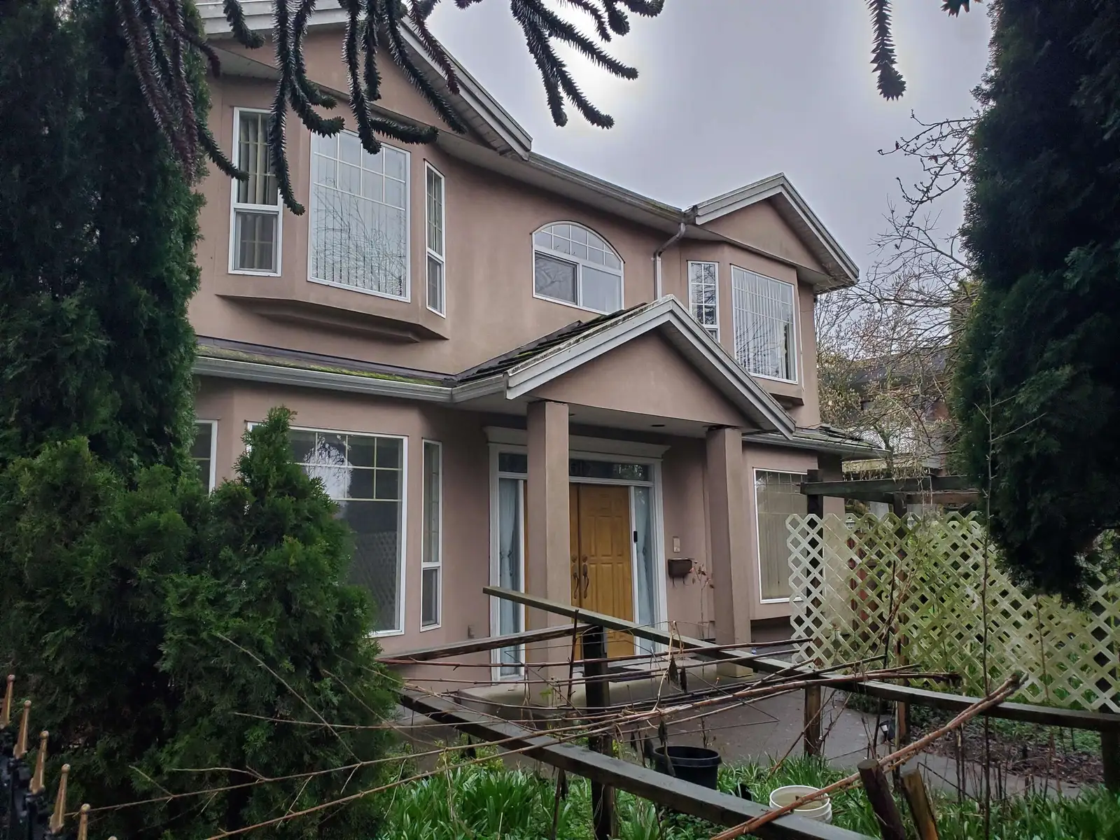 2612 E 49TH AVENUE, Vancouver BC V5S 1J7