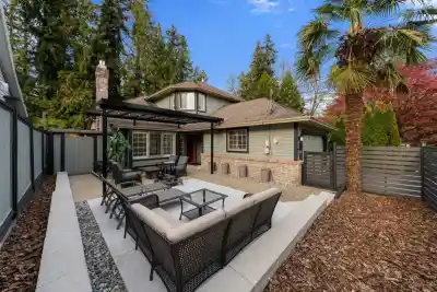 1216 PLATEAU DRIVE, North Vancouver BC V7P 2J4