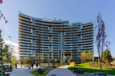 1012 1768 COOK STREET, Vancouver BC V5Y 0N3