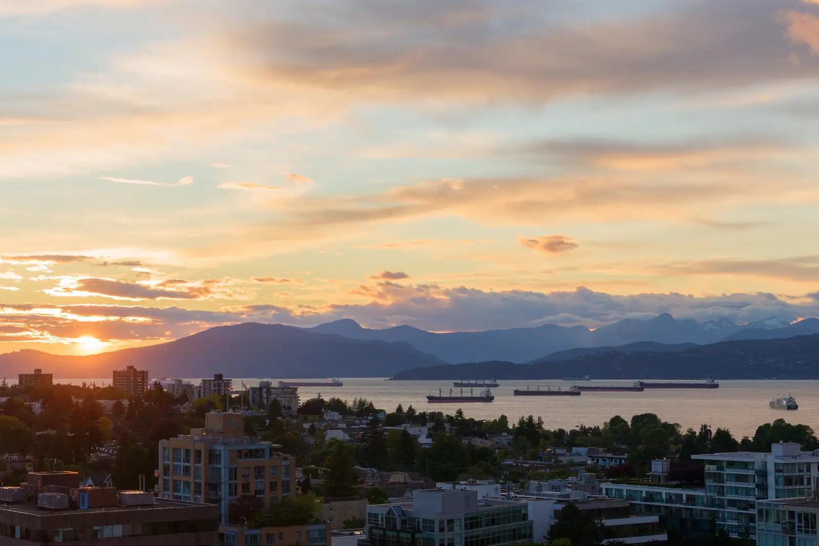 1201 1633 W 10TH AVENUE, Vancouver BC V6J 2A2