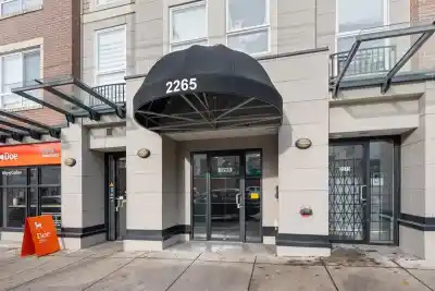 PH18 2265 E HASTINGS STREET, Vancouver BC V5L 1V3