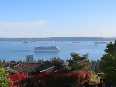 2353 ORCHARD LANE, West Vancouver BC V7V 4X6