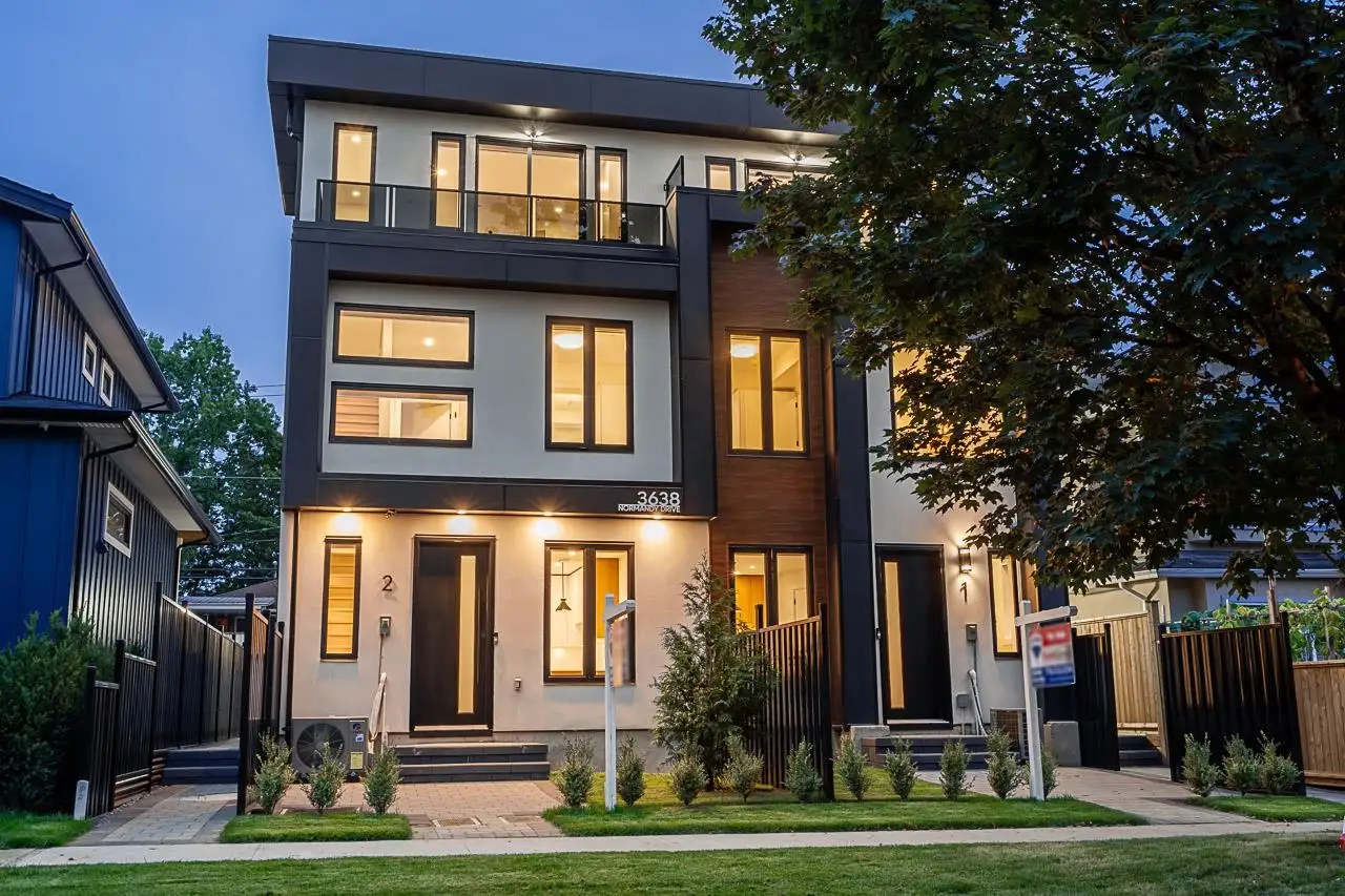 2 3638 NORMANDY DRIVE, Vancouver BC V5M 2G3