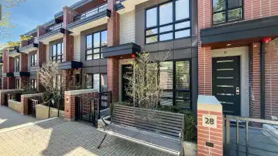 27 388 W 64TH AVENUE, Vancouver BC V5X 2L9