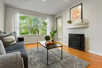 311 10188 155 STREET, Surrey BC V3R 0R6