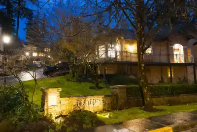 1102 STRATHAVEN DRIVE, North Vancouver BC V7H 2Z6