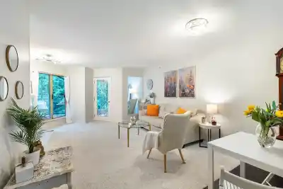 405 3658 BANFF COURT, North Vancouver BC V7H 2Z9