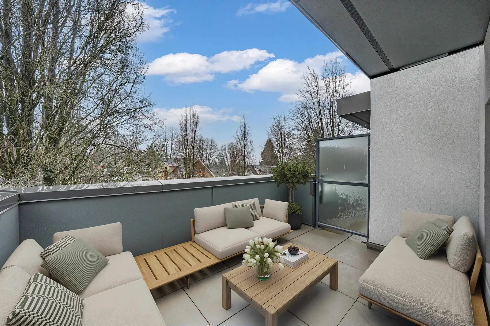 2071 E 1ST AVENUE, Vancouver BC V5N 1B6