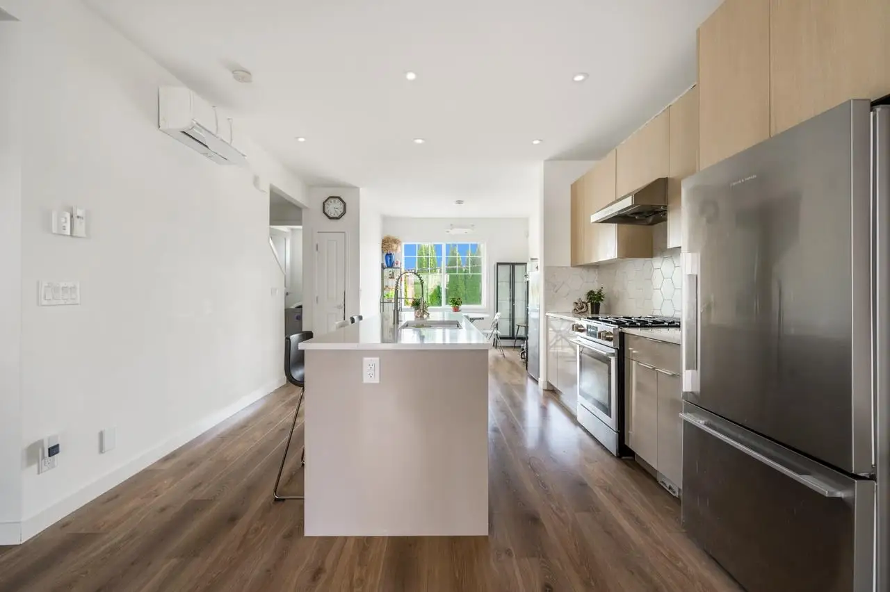 8 7780 BRIDGE STREET, Richmond BC V6Y 0L2
