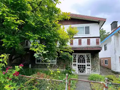 2320 E 1ST AVENUE, Vancouver BC V5N 1C3