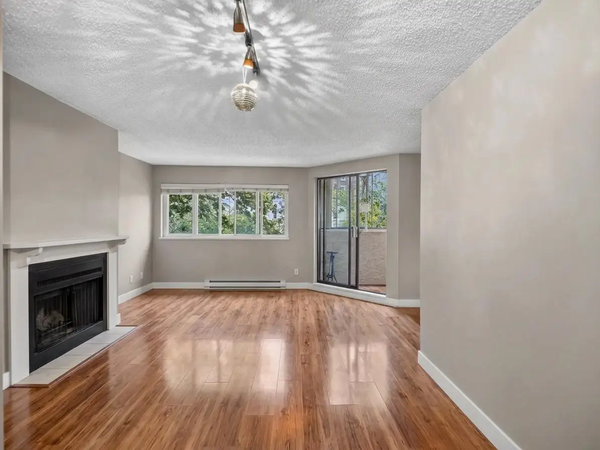 202 936 BUTE STREET, Vancouver BC V6E 1Y8