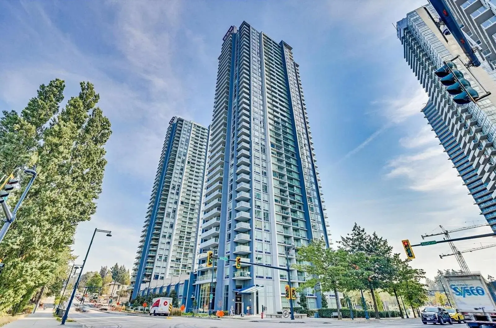 2805 13696 100 AVENUE, Surrey BC V3T 0L5