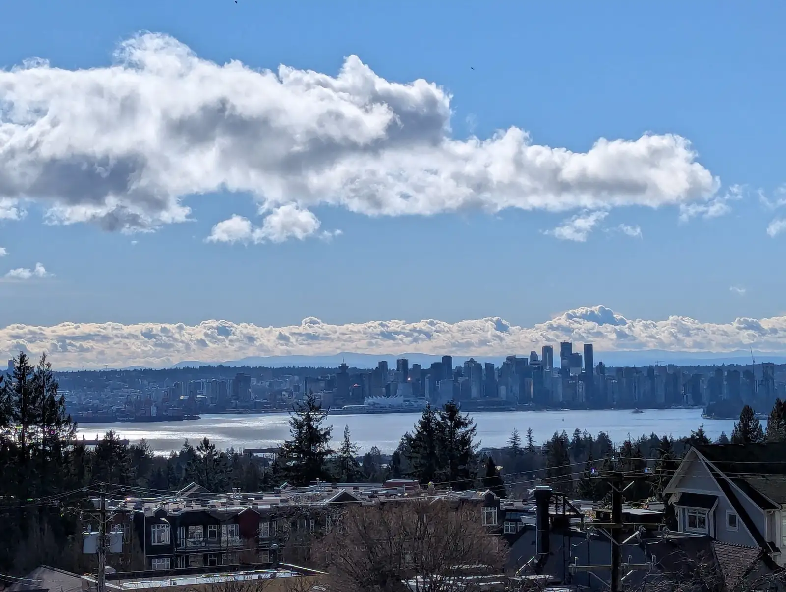 318 3080 LONSDALE AVENUE, North Vancouver BC V7N 3J5