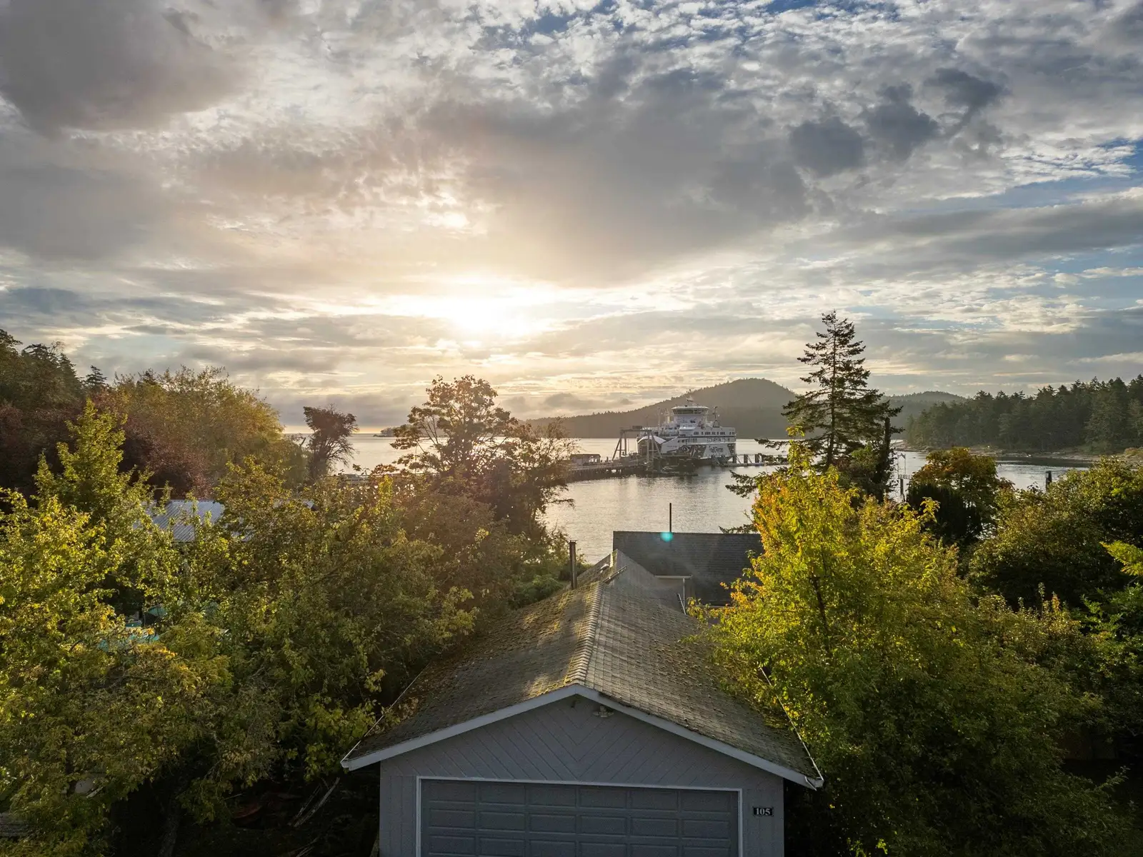 105 MADRONA ROAD, Galiano Island BC V0N 1P0
