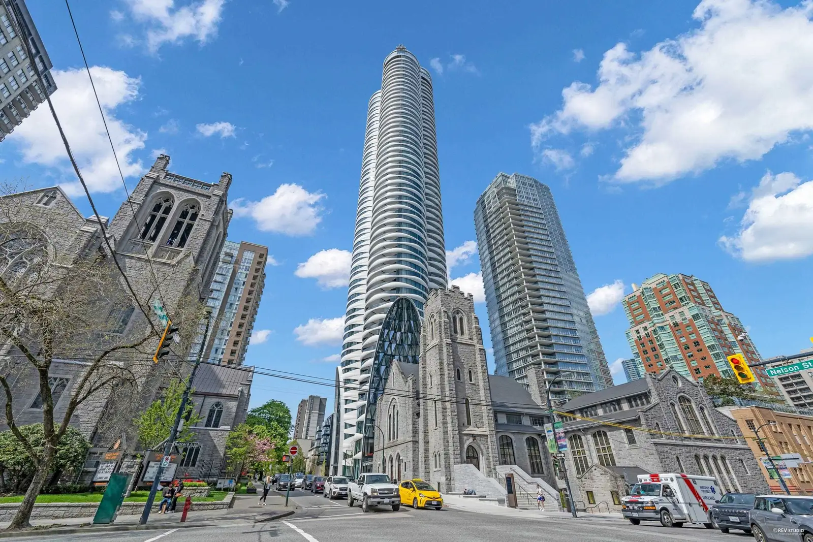 1033 NELSON STREET, Vancouver BC V6E 0E5