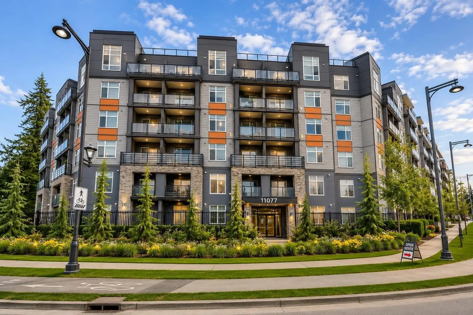 525 11077 RAVINE ROAD, Surrey BC V3T 0R7