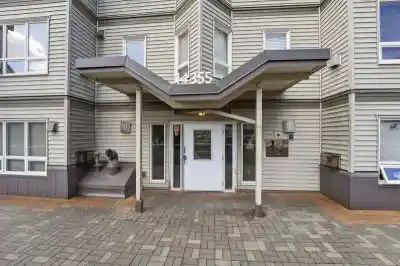 105 14355 103 AVENUE, Surrey BC V3T 5V5