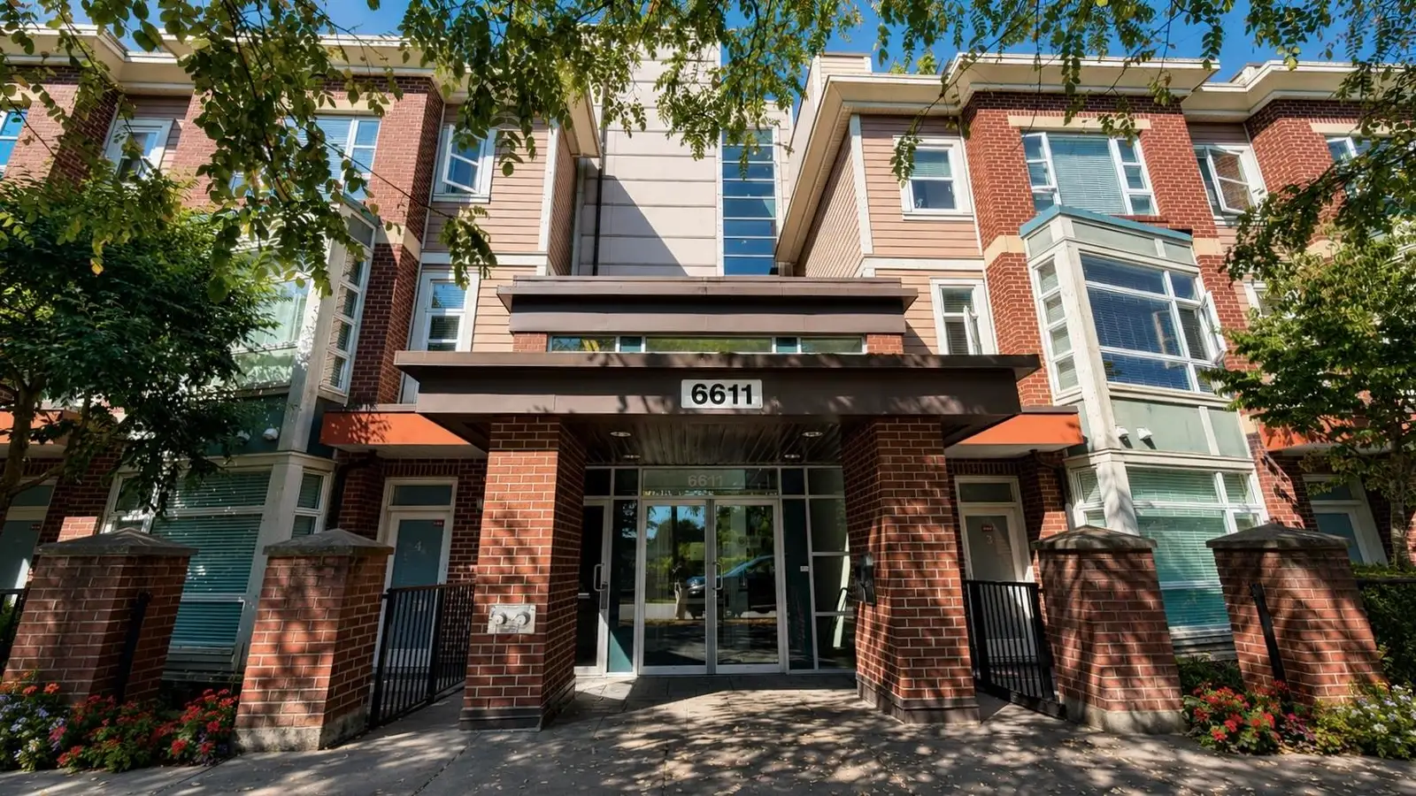 304 6611 ECKERSLEY ROAD, Richmond BC V6Y 0B7