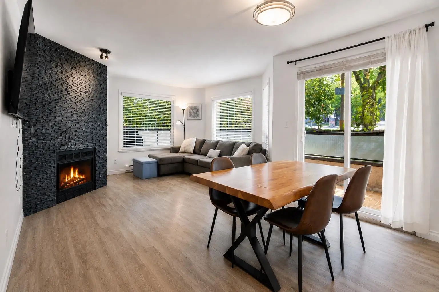 101 175 W 4TH STREET, North Vancouver BC V7M 1H6