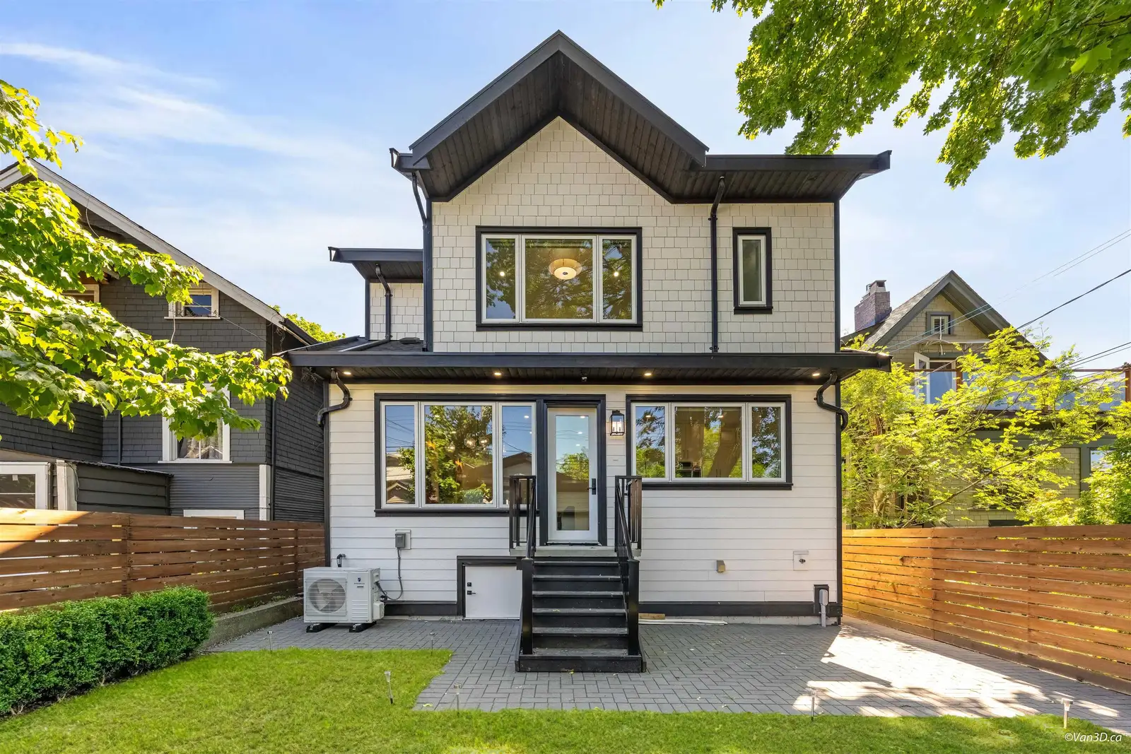 2 683 W 19TH AVENUE, Vancouver BC V5Z 1W9