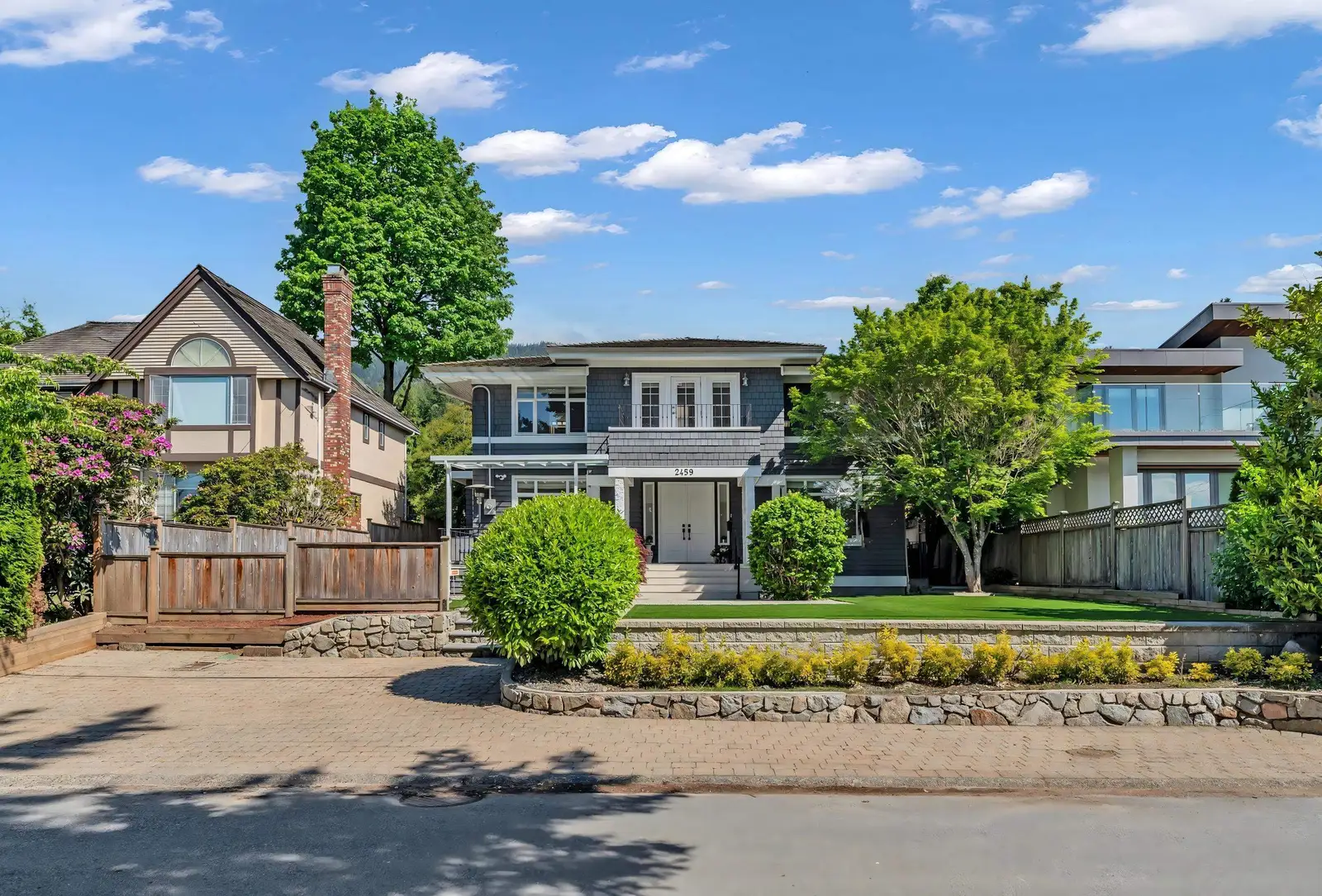 2459 MATHERS AVENUE, West Vancouver BC V7V 2H9