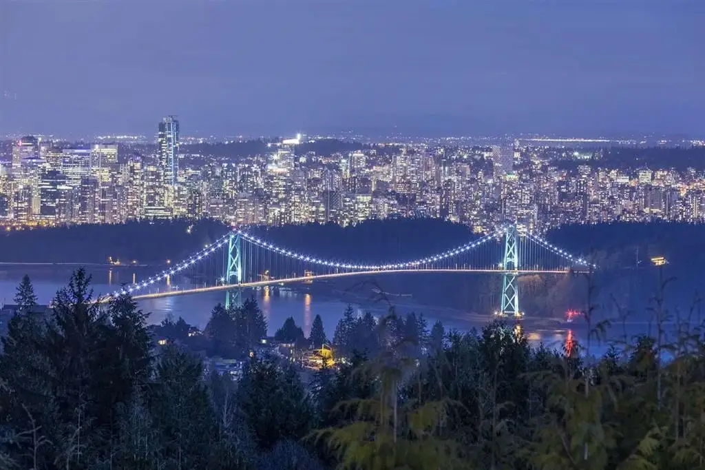1375 BURNSIDE ROAD, West Vancouver BC V7S 2P6