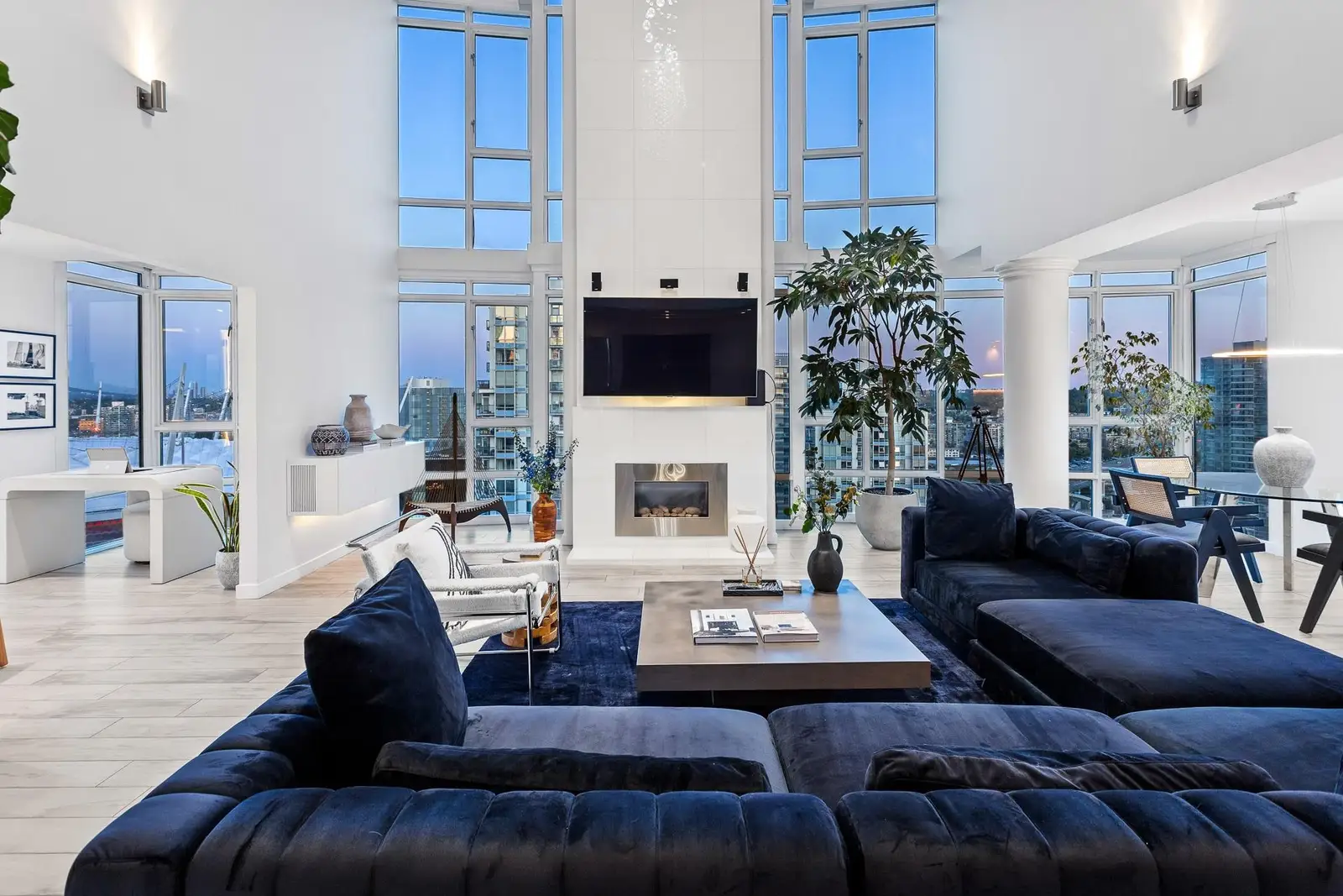 PH1 930 CAMBIE STREET, Vancouver BC V6B 5X6
