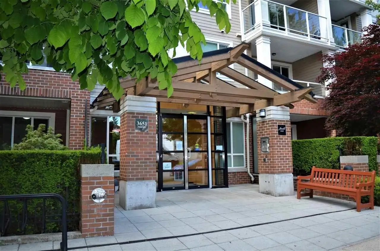 301 3651 FOSTER AVENUE, Vancouver BC V5R 0A2