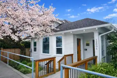 12004 NO. 1 ROAD, Richmond BC V7E 1T4
