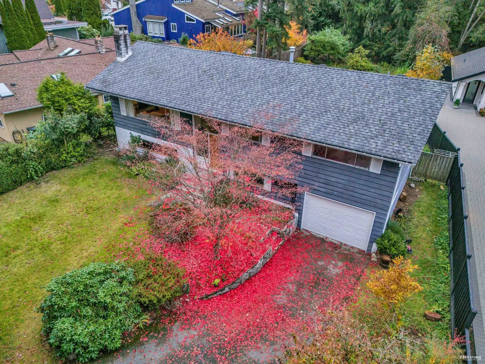 4578 CAPILANO ROAD, North Vancouver BC V7R 4K3