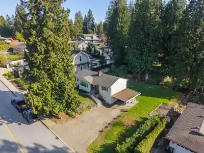 551 E OSBORNE ROAD, North Vancouver BC V7N 1M4