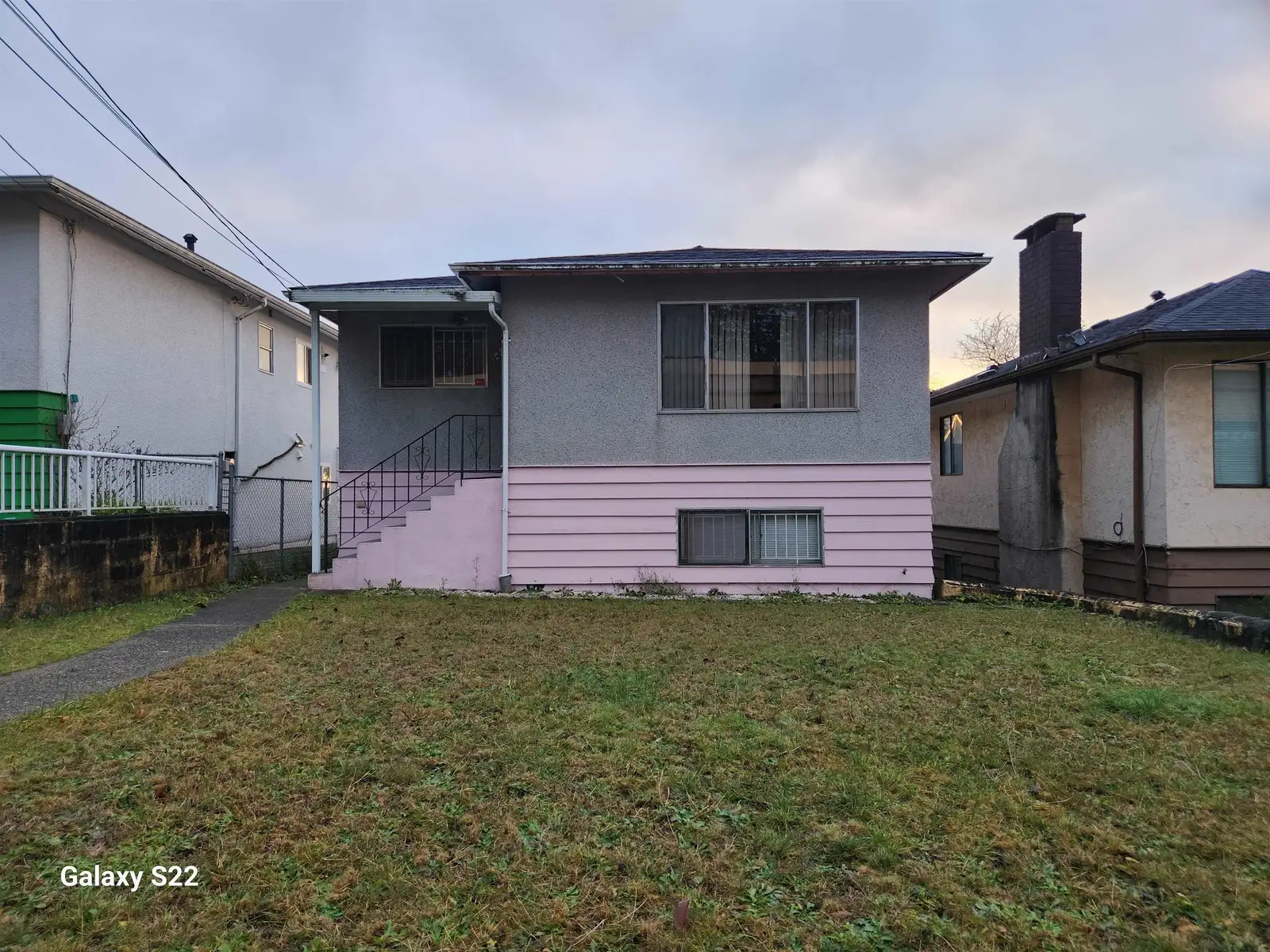 3228 VANNESS AVENUE, Vancouver BC V5R 5A5