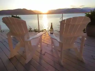 8255 PASCO ROAD, West Vancouver BC V7W 2T5