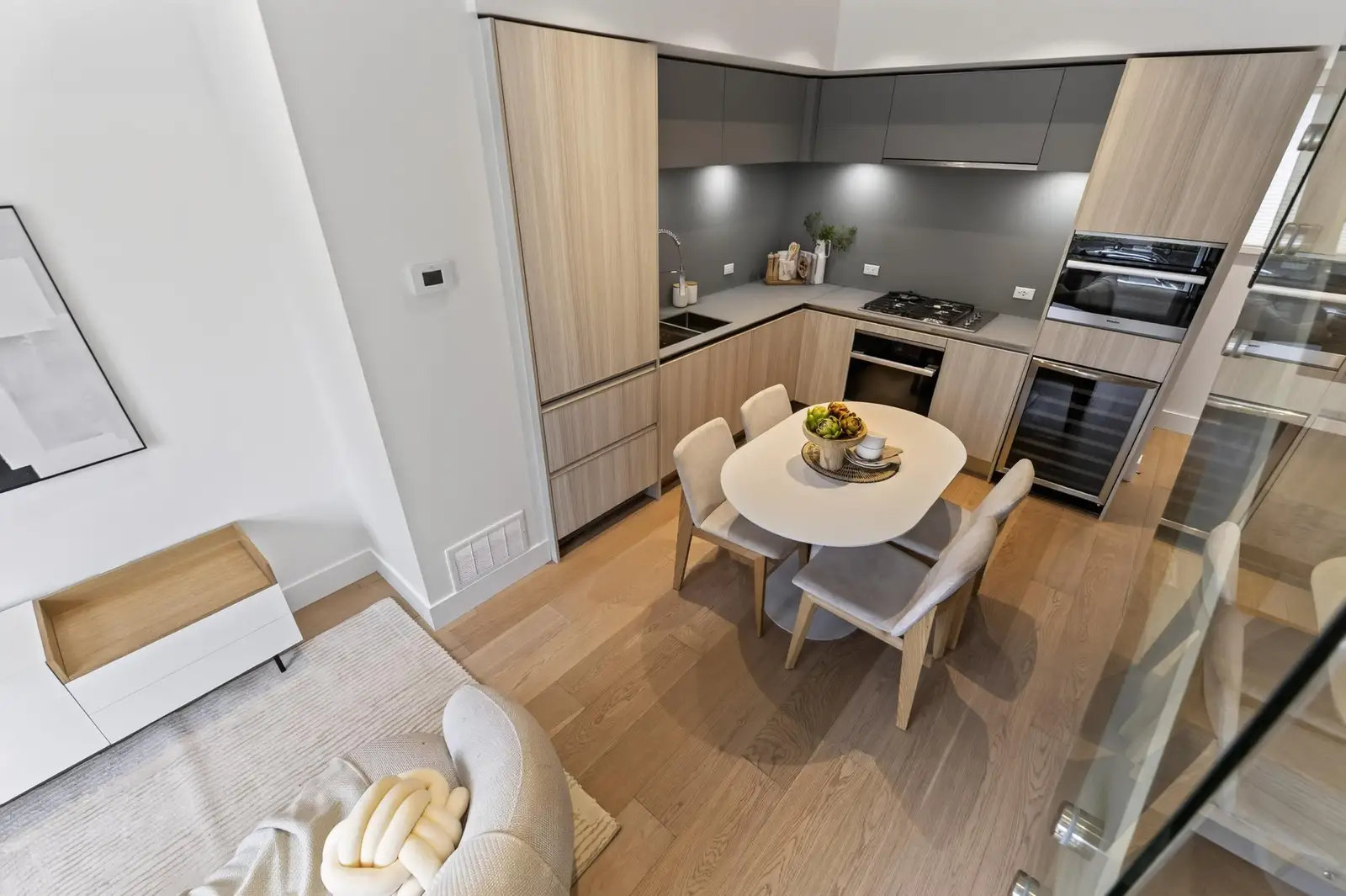 150 W WOODSTOCK AVENUE, Vancouver BC V5Y 0N1