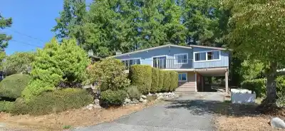 4726 LAUREL AVENUE, Sechelt BC V7Z 0E7