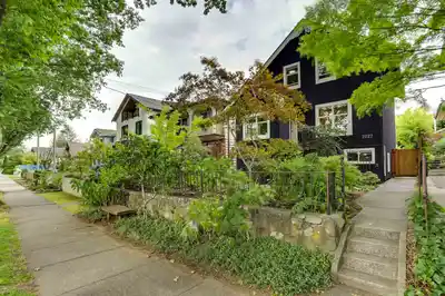 2227 E 7TH AVENUE, Vancouver BC V5N 1S8