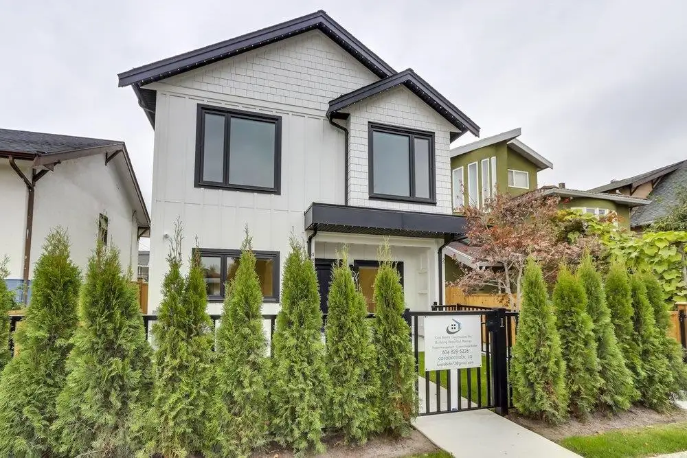 1 4257 KNIGHT STREET, Vancouver BC V5N 3M3